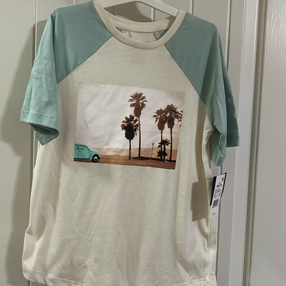 Grayson threads  boy size M(8-10)  new with tags